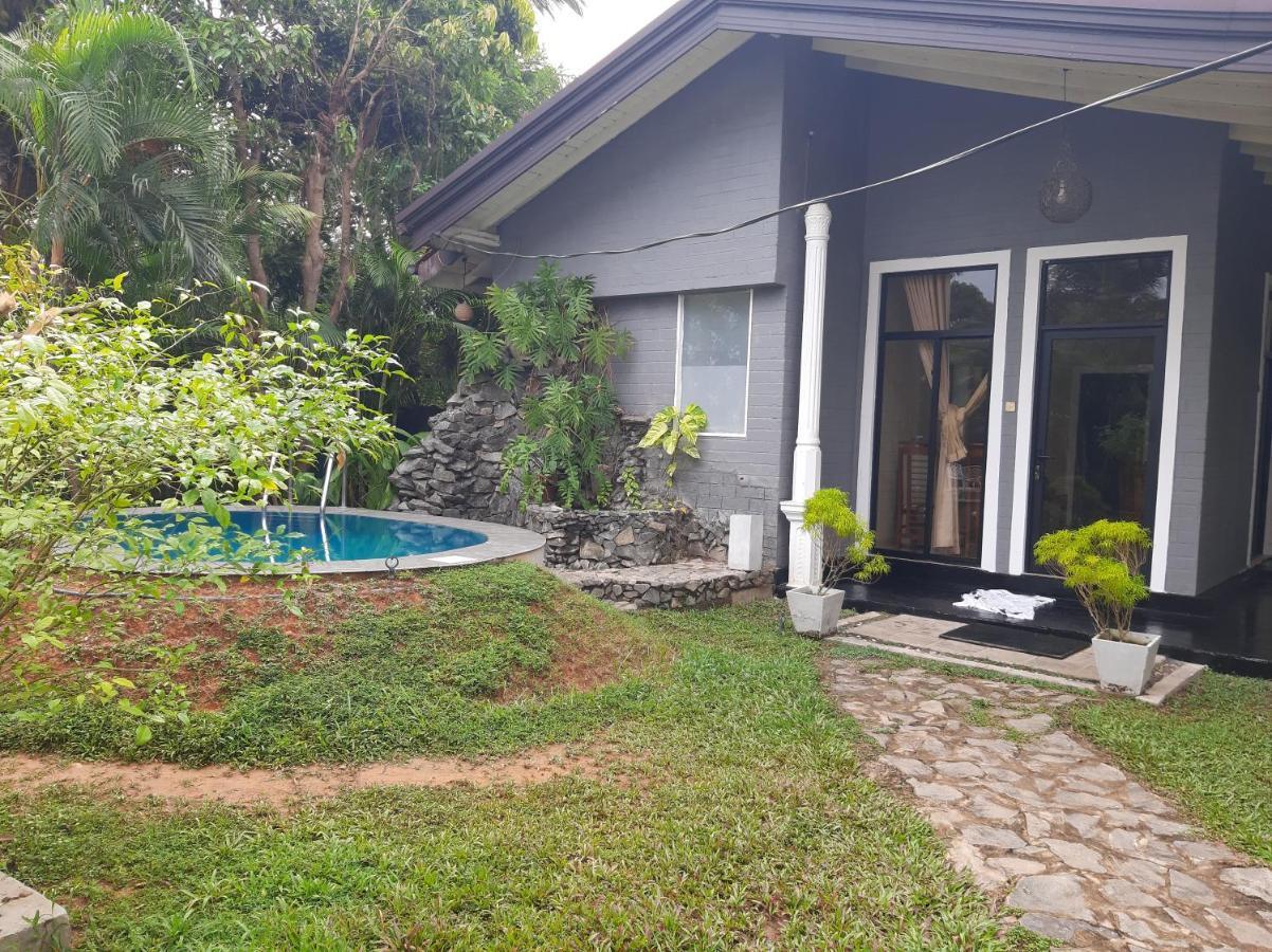 Mihilaka Holiday Homes Wadduwa Bagian luar foto