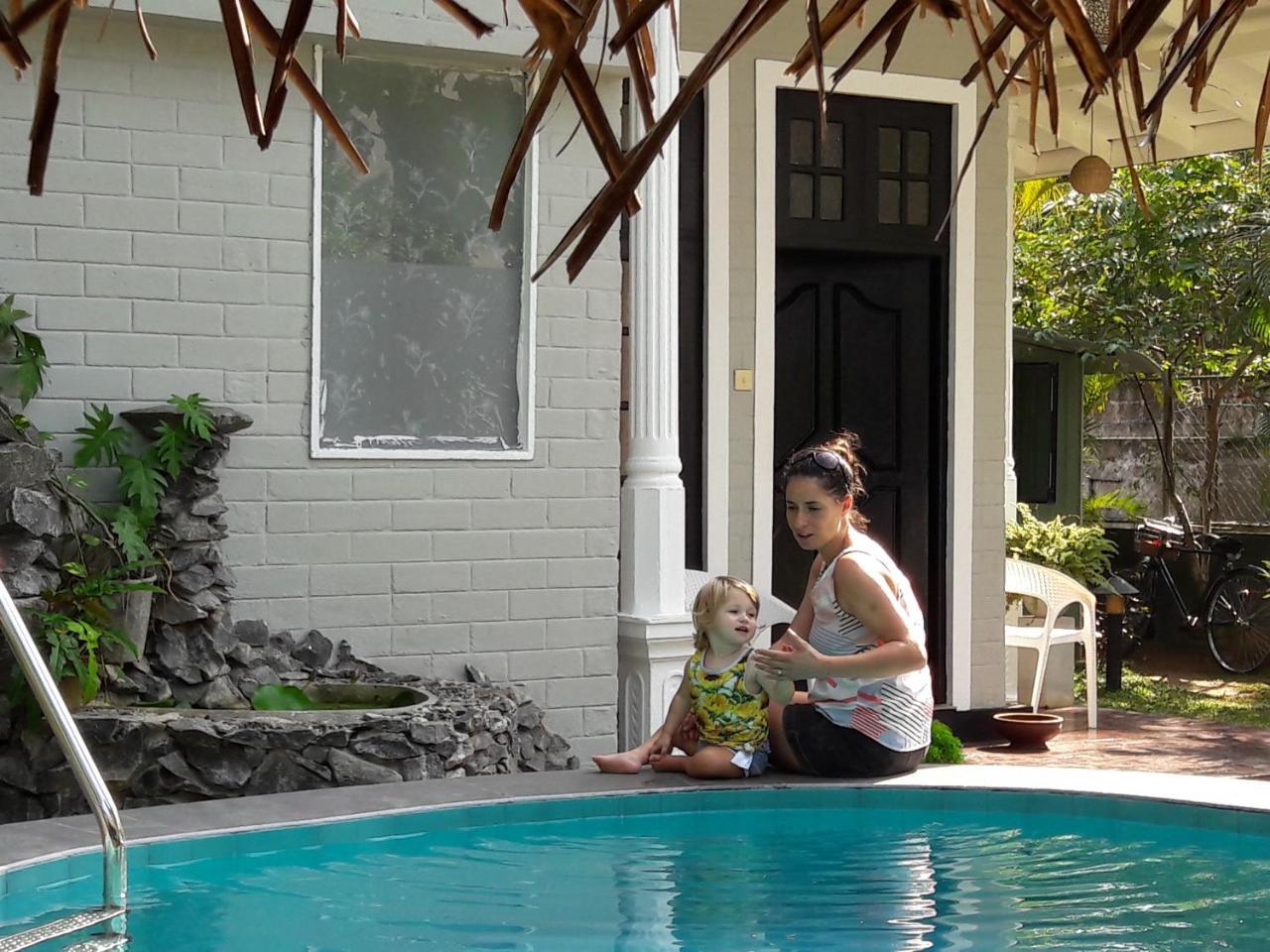 Mihilaka Holiday Homes Wadduwa Bagian luar foto