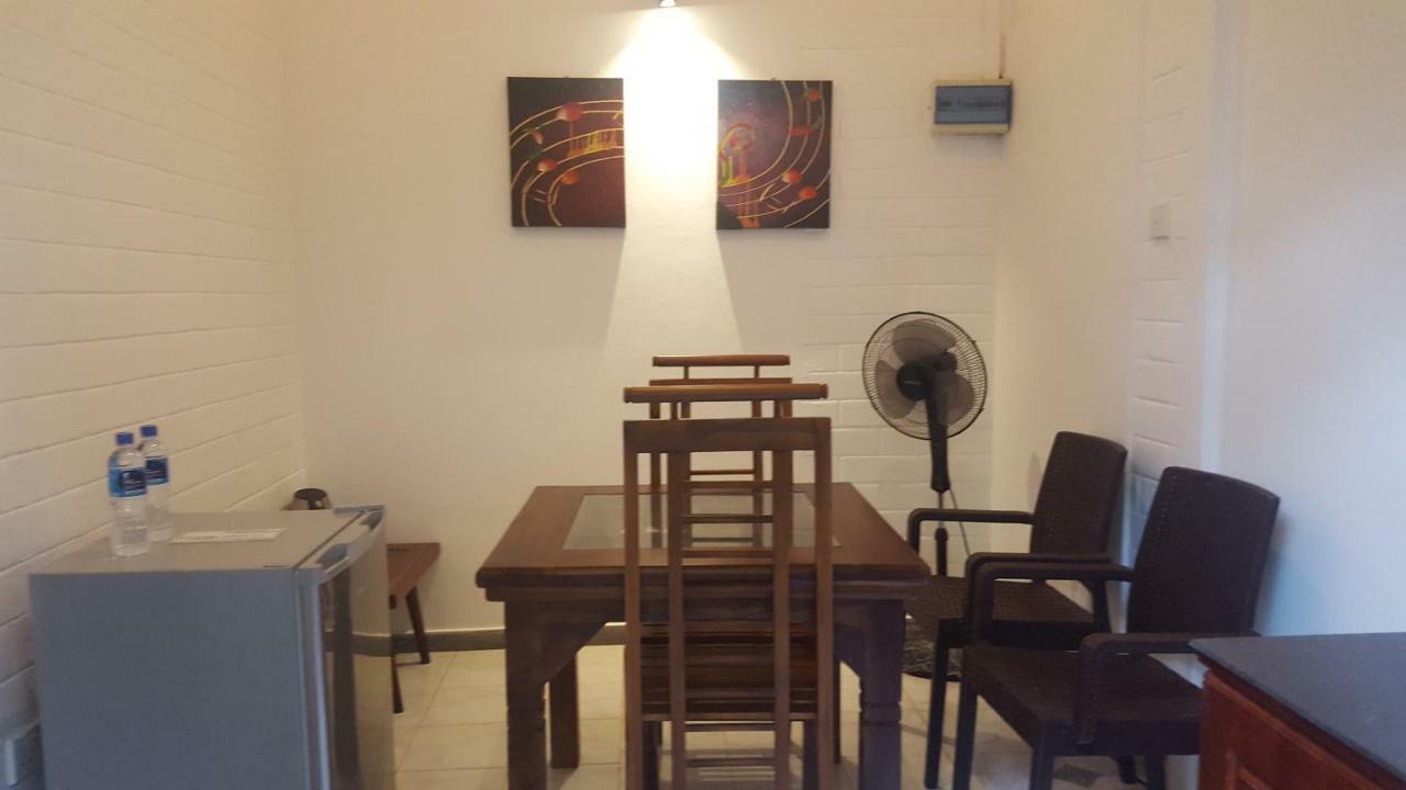 Mihilaka Holiday Homes Wadduwa Ruang foto