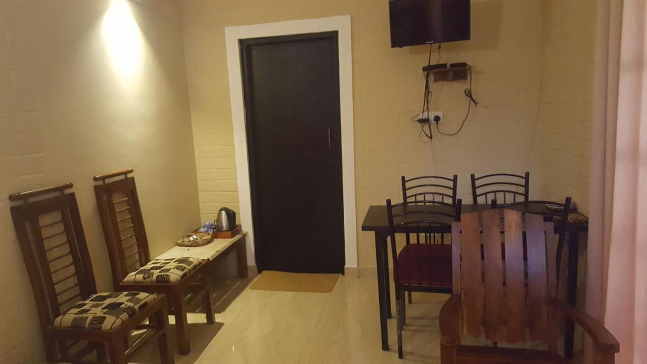 Mihilaka Holiday Homes Wadduwa Bagian luar foto
